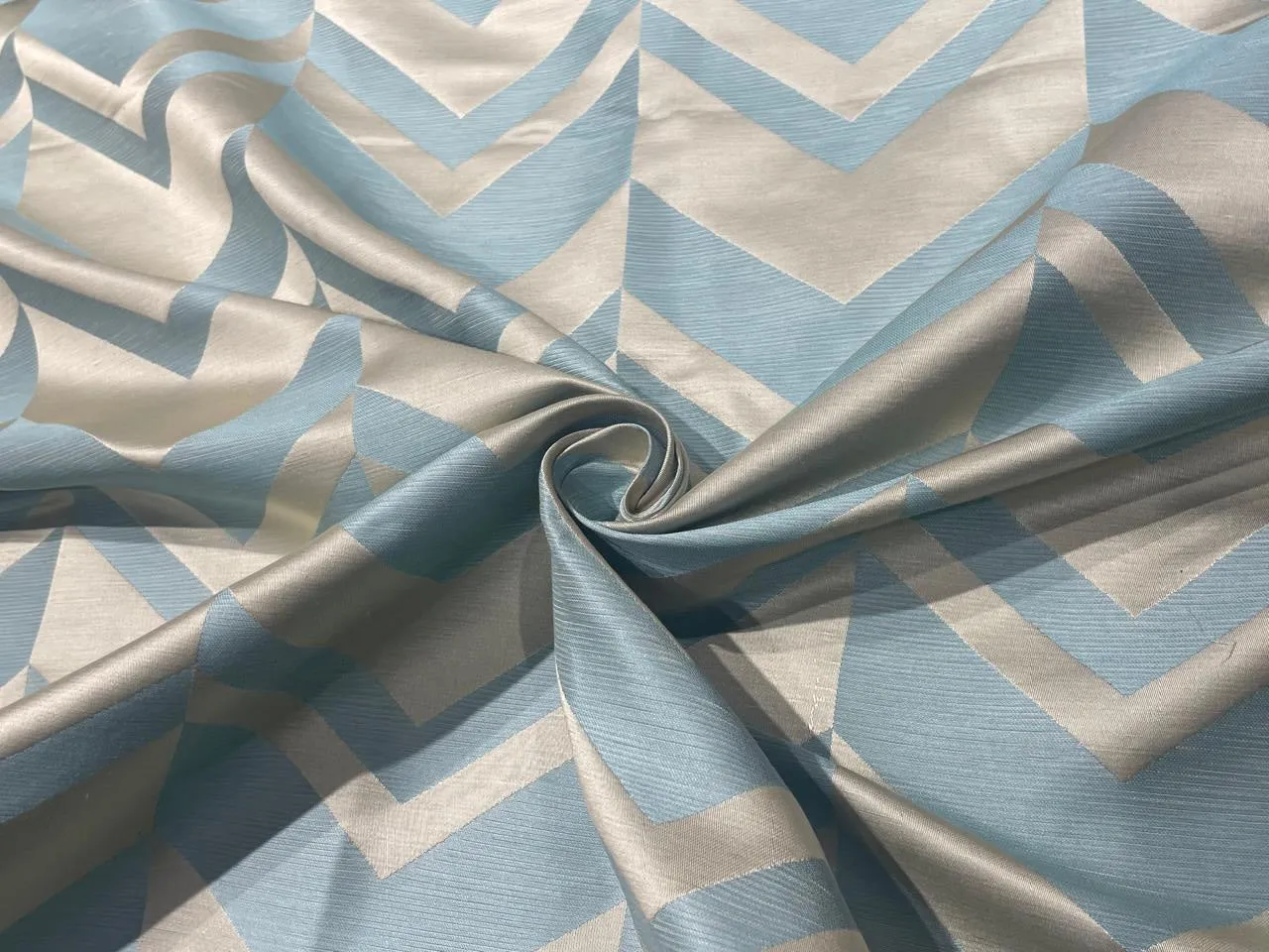 100% Silk Taffeta Jacquard Fabric  BLUE AND GOLD GEOMETRIC ZIGZAG TAFJACNEW17