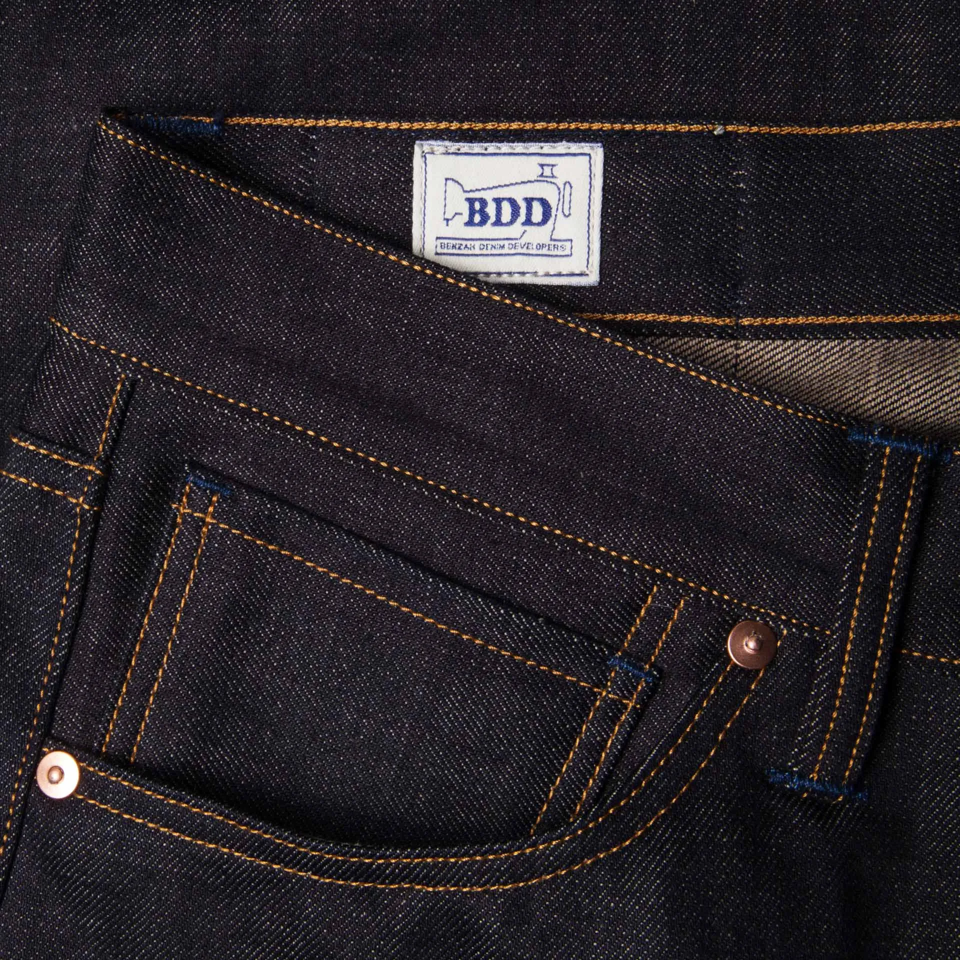 B-04 RELAXED TAPERED 13 oz. brown cotton selvedge