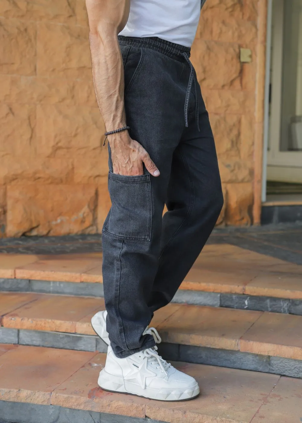 Black Relaxed Jog Jeans