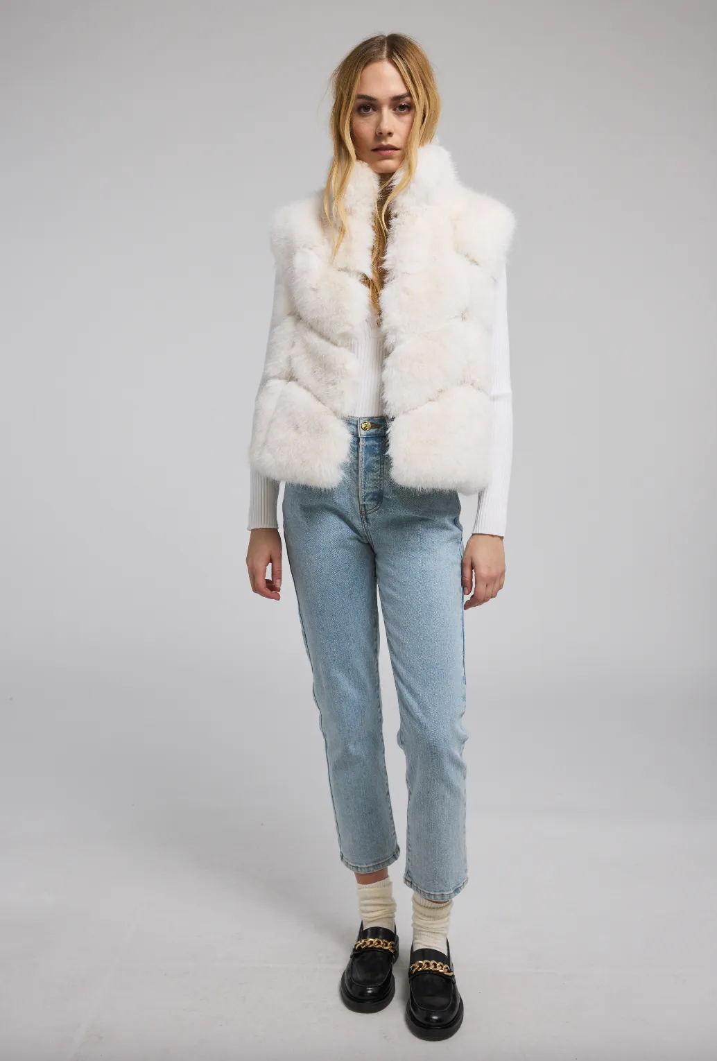 Rosario Faux Fur Vest - White